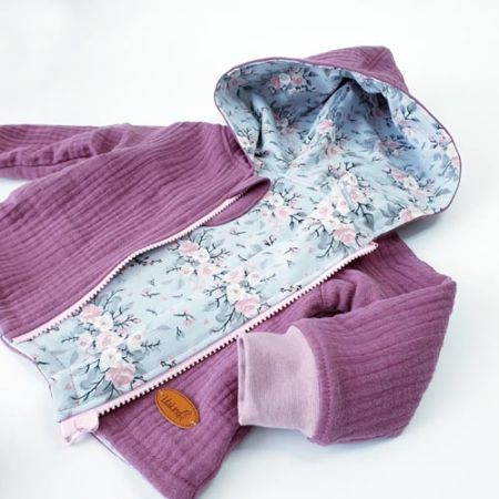 Musselin Übergangs-Jacke Beere Blumen