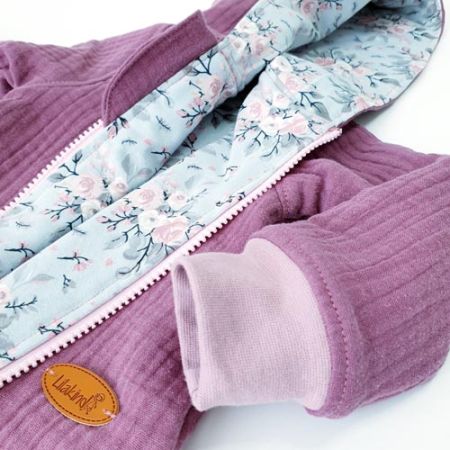 Musselin Übergangs-Jacke Beere Blumen